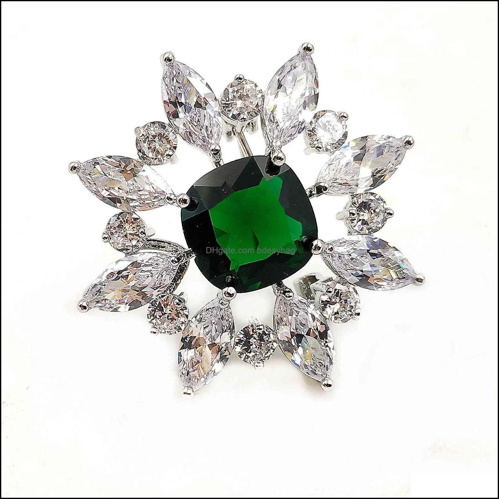 Vintage Art Nouveau Square Flower Shaped Green Stone Brooches Pins for Wedding Party Bridesmaid Fur Dress Gown Costume Jewelry