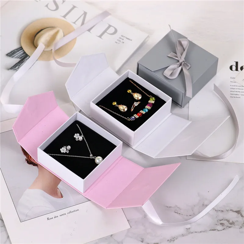 8x8.3x3.5cm Jewelry Box Ring Box Flip Multi Purpose Necklace Box Earring Boxes Magnet Boxes