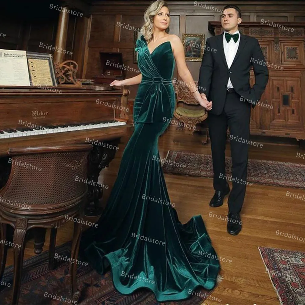 Büyüleyici Koyu Yeşil Kadife Abiye Seksi Bir Omuz Mermaid Uzun Gelinlik Modelleri 2021 Kadınlar Örgün Parti Abiye Vestidos Fiesta Robe de Soirée Mariage