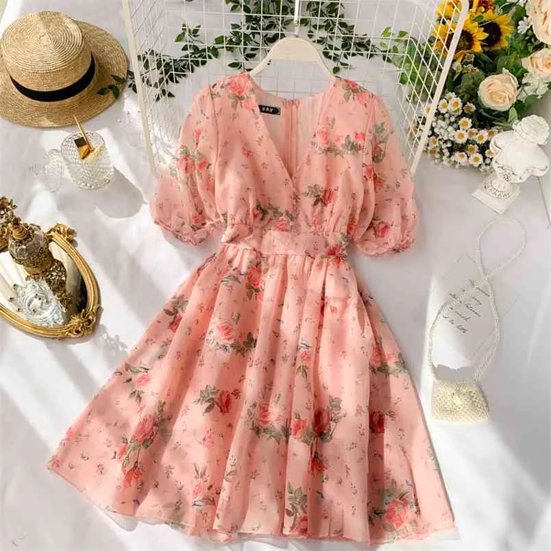 Robe courte en mousseline de soie pour femmes Tempérament d'été Col en V Taille Minceur Français Super Fée Doux Floral ML869 210506