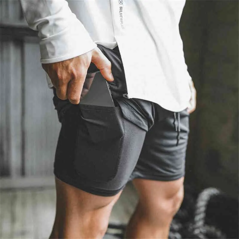 Mens 2 in 1 Fitness Gyms Shorts Mannen Sport Shorts Camouflage Sneldrogend Security Pockets Training Joggers Korte broek 210421