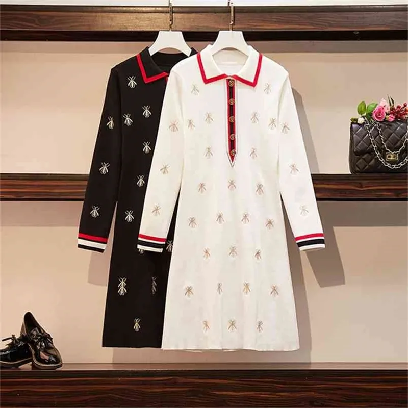 Plus Size Golden Bees Embroidery Knitting Dress Women Autumn Winter Long Sleeve Turn-down Collar Runway Fashion Loose Dresses 210513