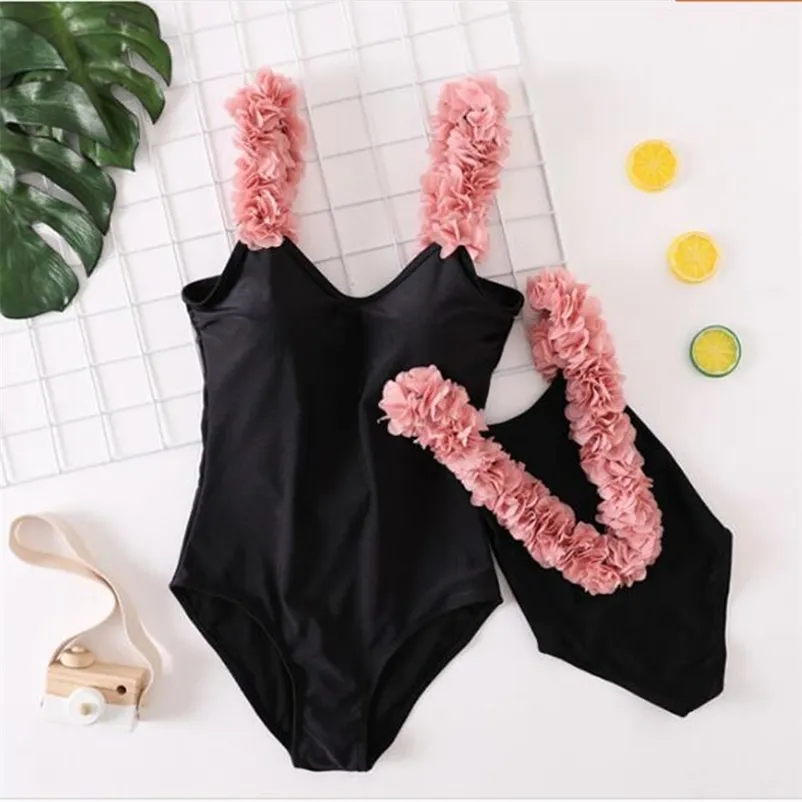 Mother Daughter Swimsuits Flower Mommy And Me Swimwear Bikini Family Look Mom Bathing Suit Matching Clothes 210521