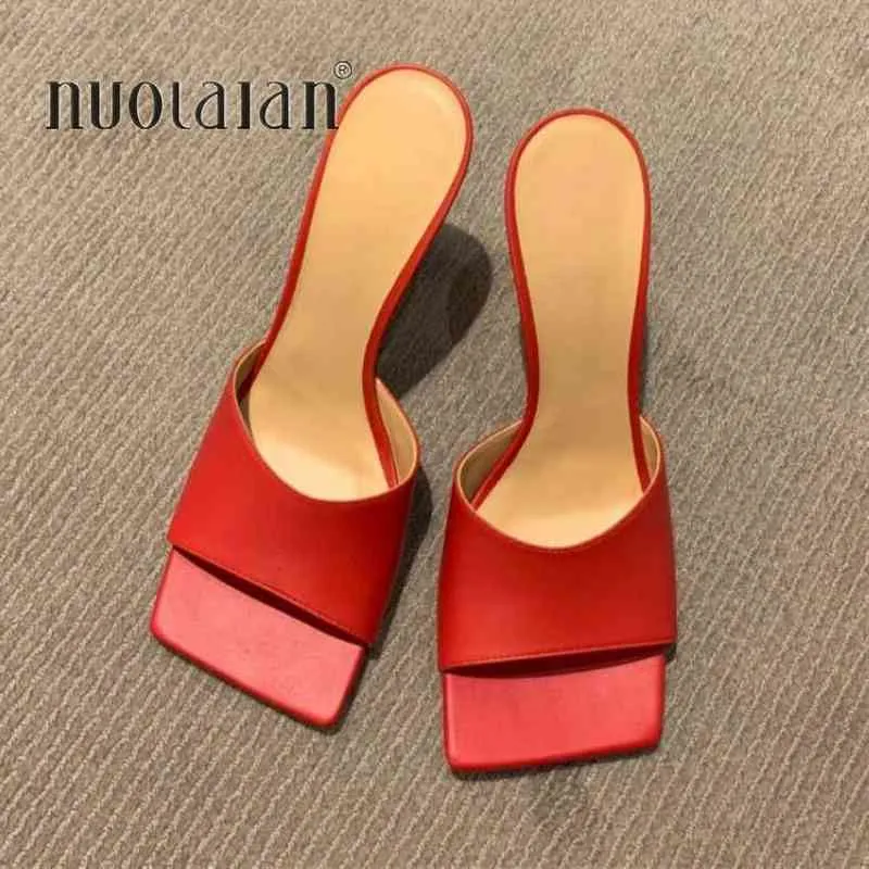 2020 Nouveaux arrivées Femmes Fashion Slippers High Heels Sandals Slides Square Toe Slip on Square Toe Mules Chaussures Femme Summer Tlides Y220301