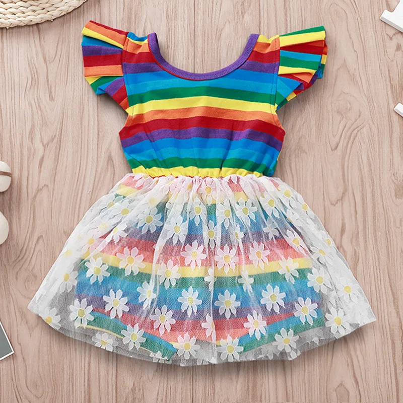 Tute da ragazza di moda estiva Gonna da principessa Ragazze all'ingrosso Striscia arcobaleno Manica corta Patchwork Pagliaccetti in rete Abbigliamento per bambini