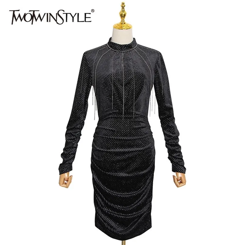 Chaînes en métal robe noire pour femmes col montant manches longues taille haute taille froncée robes minces mode féminine 210520