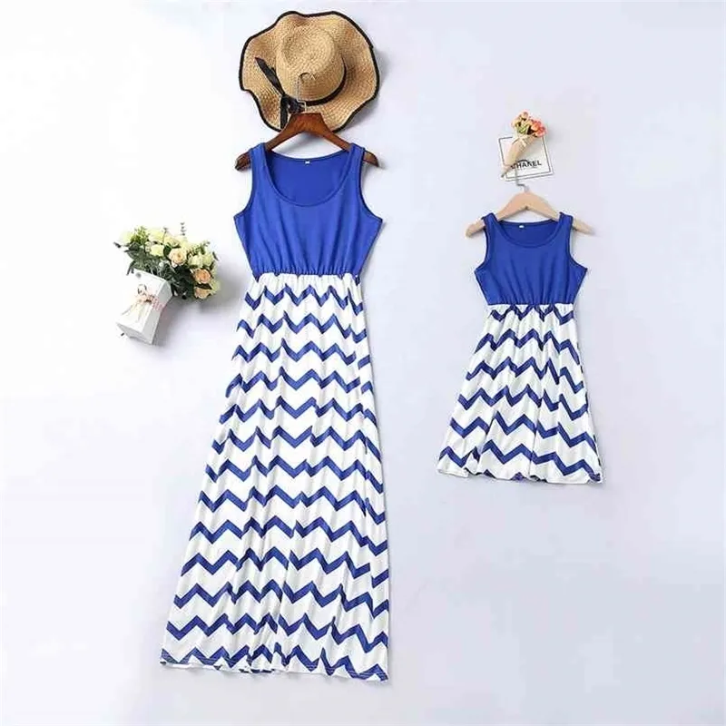 Striped Mother Daughter Vest Dresses Mommy and Me Clothes Family Matching Outfits Look Mom Mum Baby Women Girls Summer Dress 210724