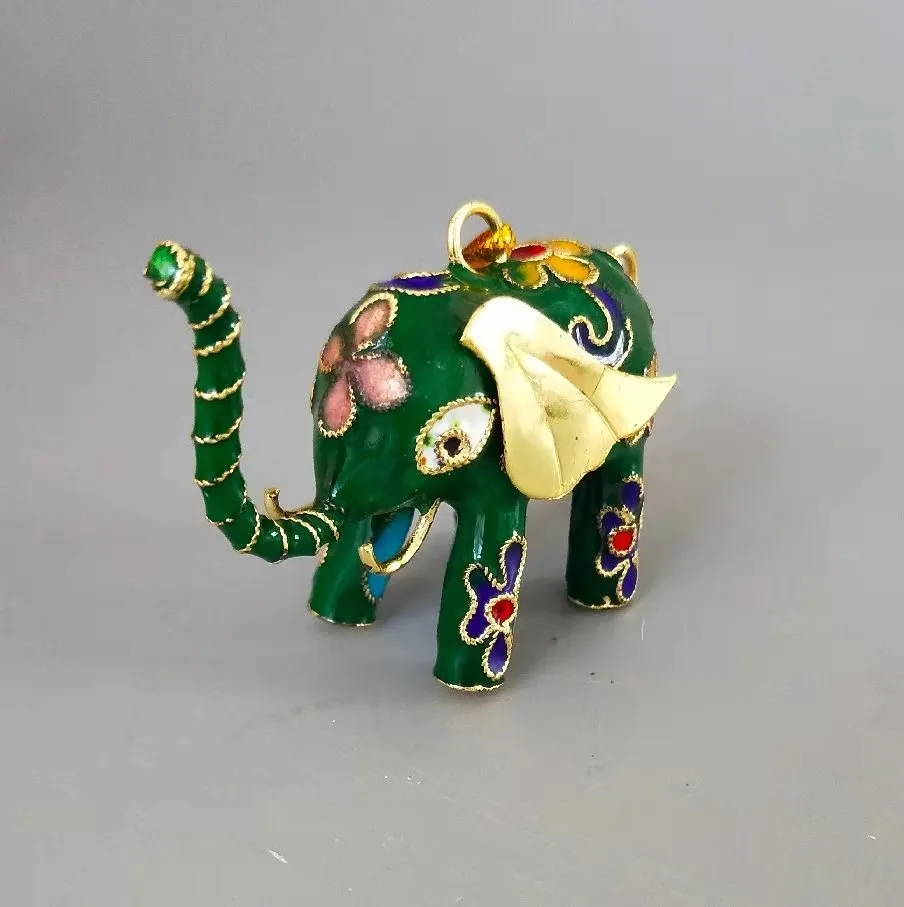 Bunte Cloisonné-Emaille, filigrane Elefanten-Ornamente, Tier-Heimdekoration, chinesische Hängeaccessoires, kleine dekorative Geschenke mit Box