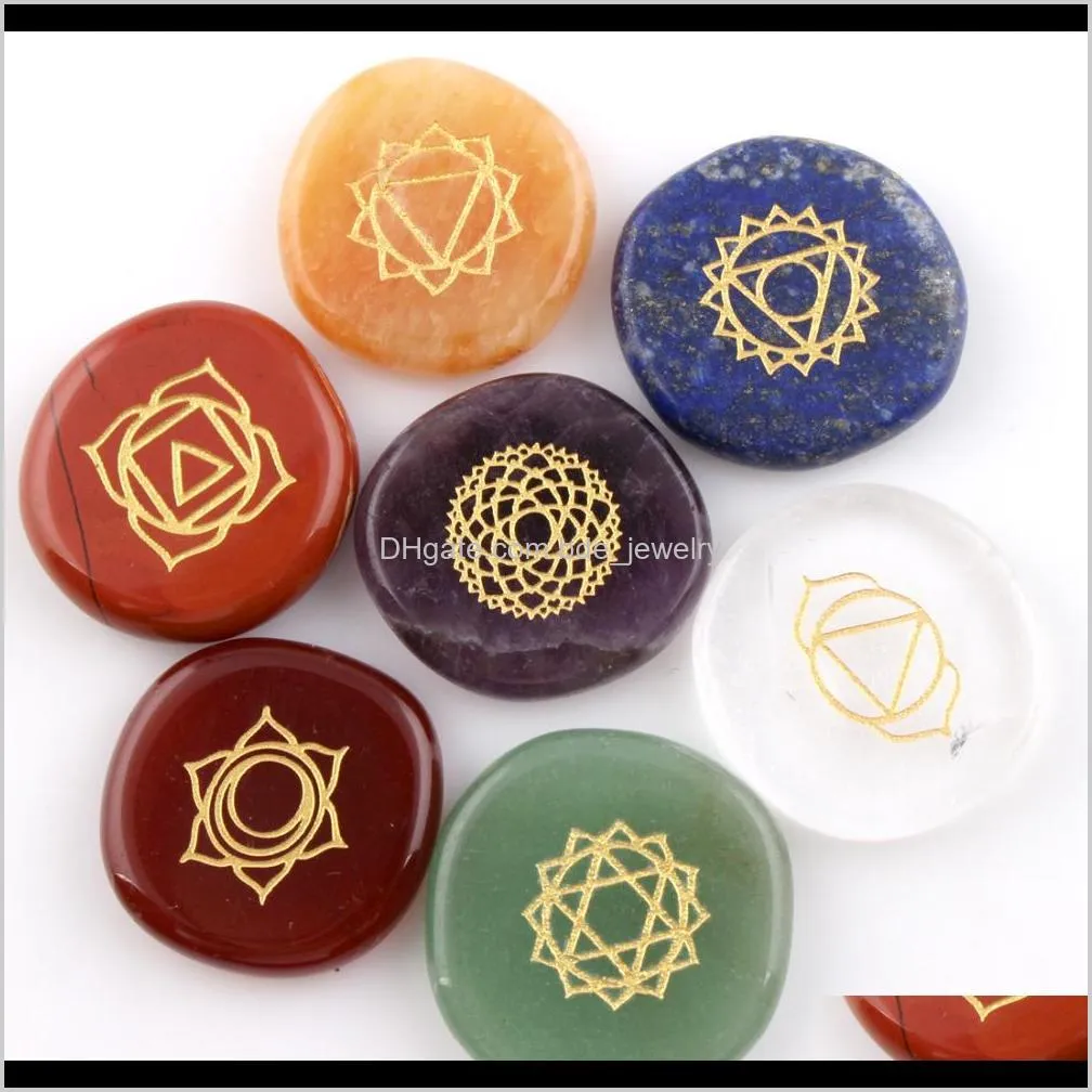 pieces/lot natural engraved stone pocket palm stones crystal reiki quartz healing chakra aventurine with pouch dff0613