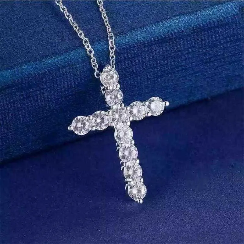 Brand New Luxury Jewelry 925 Sterling Silver Full Round Cut White Topaz CZ Diamond Cross Pendant Party Popular Women Clavicle Necklace Gift