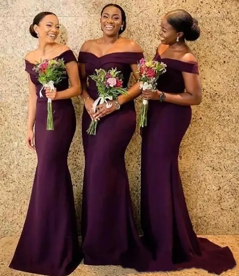 Regency African 2021 Off the Shoulder Satin Long Bridesmaid Ruched Sweep Train Wedding Guest Maid of Honor Dresses Blänningar