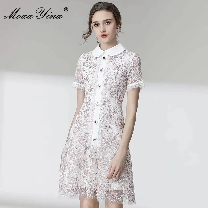 ファッションデザイナードレス夏の女性のドレス半袖ユリのボタンレース刺繍スリムエレガントなドレス210524