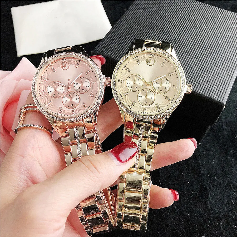 Montre Femme Quartz 'DIAMOND' - Cadran Or Rose, Bracelet Acier, État Très Correct