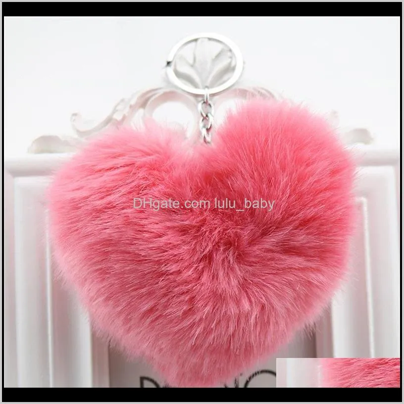 New Arrival Fashion Heart Shape Imitation Rabbit Fur Ball Key Chain Ball Mobile Phone Keychain Car Women Bag Pendant Keychain577 Q2