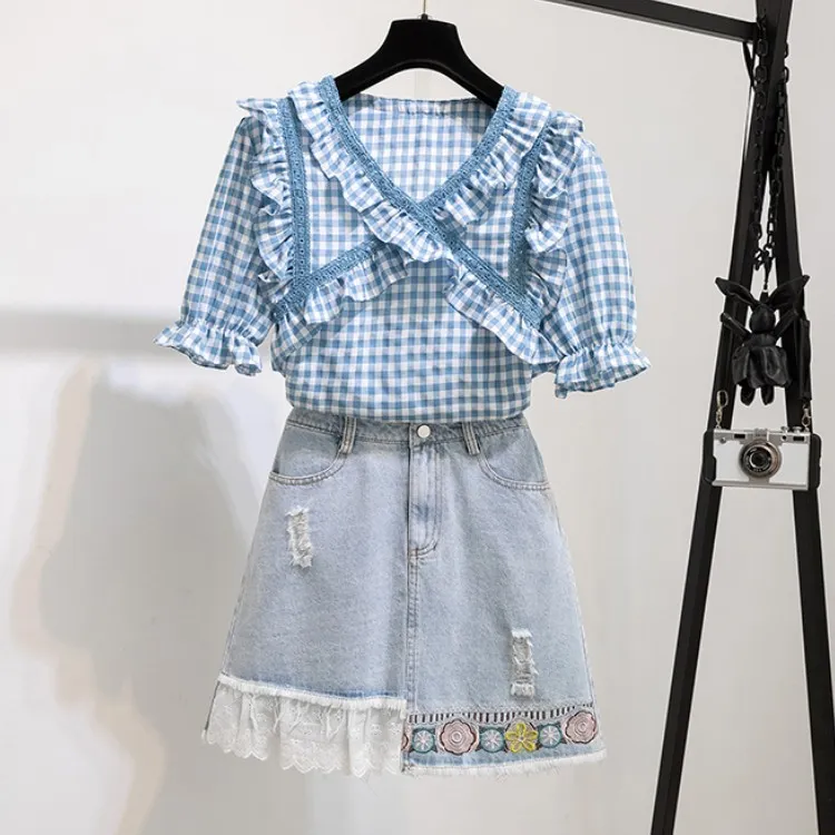 Koreaanse zomer 2 stuk set mode plaid ruches borduurwerk T-shirt v-hals shirt top + hoge taille denim mini rokken pak 210518