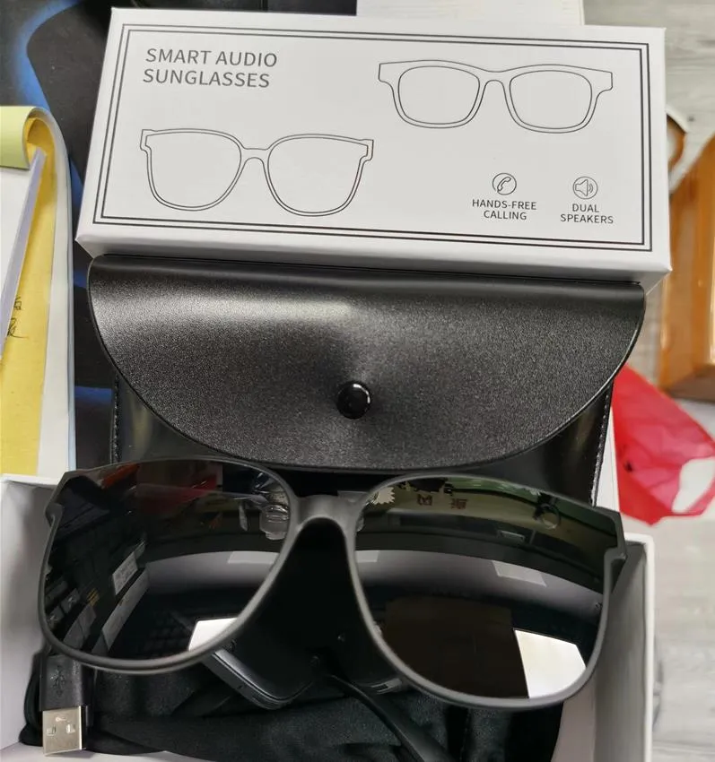 Multifunktionella 2 i 1 Smart Audio Solglasögon Trådlöst Bluetooth Headset Hörlurar Handsfree Ringa Dubbla högtalare SG001 artikel