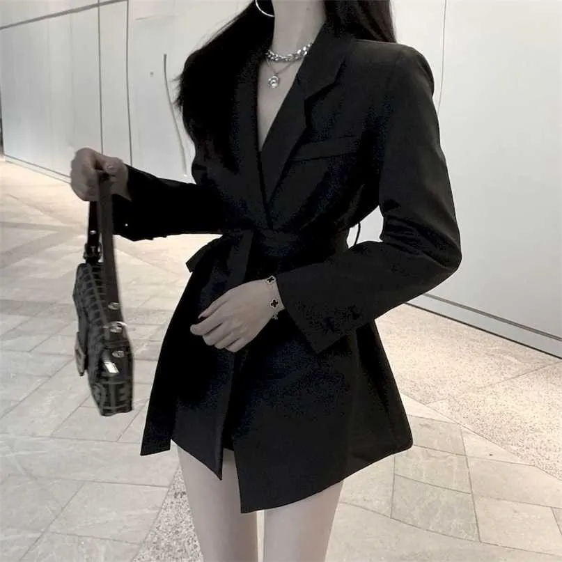 Jackets de primavera feminina elegante e preto branco desgaste com traje de cinto Blazer casat Dress Sleeve Ladies Dress for Women 211122