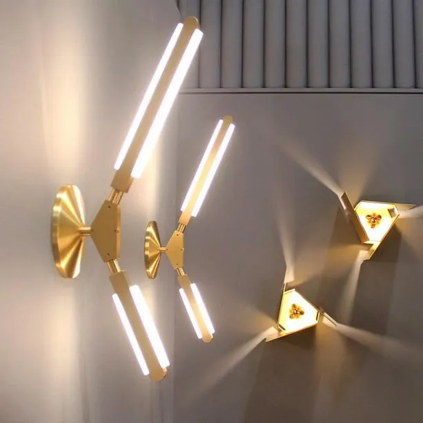 Post-moderne creatieve persoonlijkheid wandlamp klok indicator ontwerper eenvoudige model villa slaapkamer nachtkastje