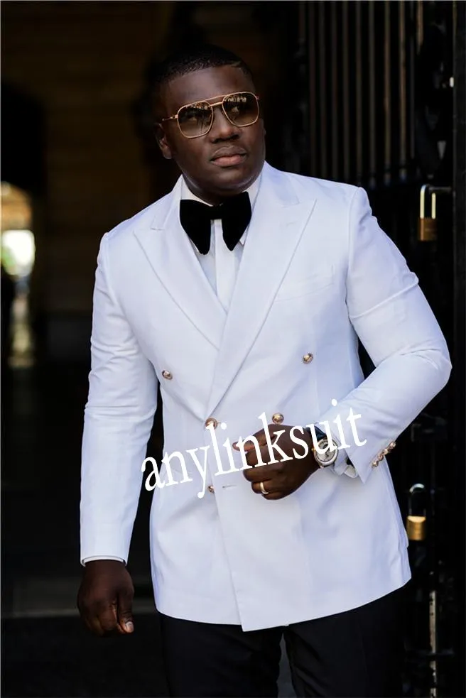 Hot selling Double-Breasted White Groom TuxeDos Peak Lapel Wedding / Prom / Jantar Groomsmen Homens Suits Blazer (Jacket + Calças + Gravata) W1496