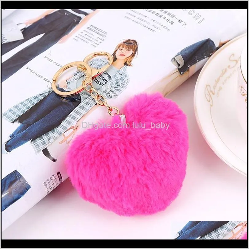 New Arrival Fashion Heart Shape Imitation Rabbit Fur Ball Key Chain Ball Mobile Phone Keychain Car Women Bag Pendant Keychain577 Q2