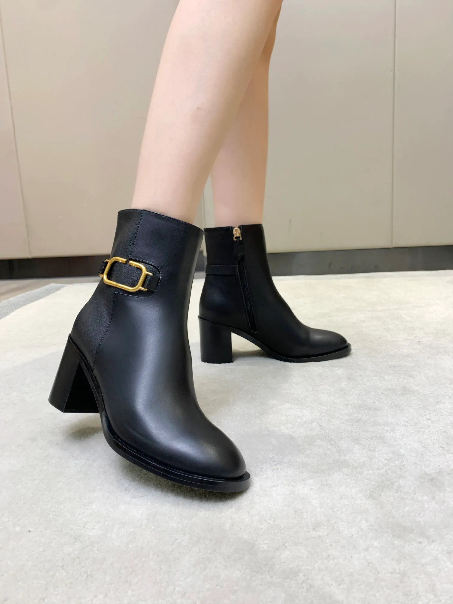 Designer boots fashion autumn low-heeled women`s ankle cow patent leather beige black bling crystal square head zipper office ladies party shoes
