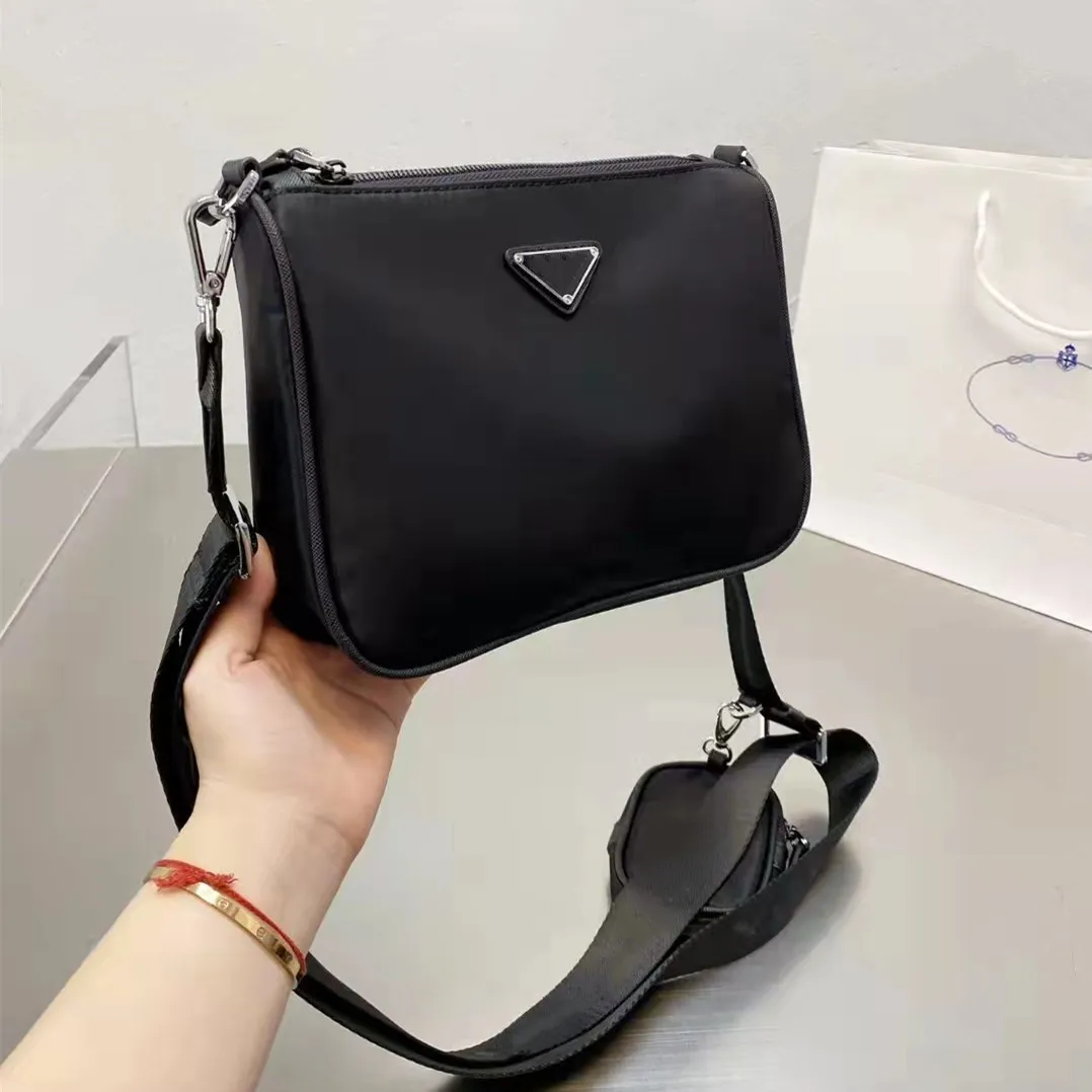 High quality Fashion women shoulder bags Unique triangle Genuine nylon Chest pack lady Tote handbags presbyopic purse messenger bag crossbody1502