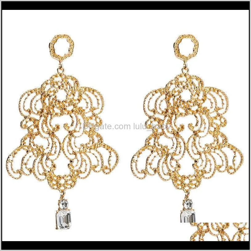 Charm Jewelry Drop Delivery 2021 Exaggerated Alloy Carved Earrings Womens Noble And Elegant Atmospheric Ear Accessories Product Uypbe