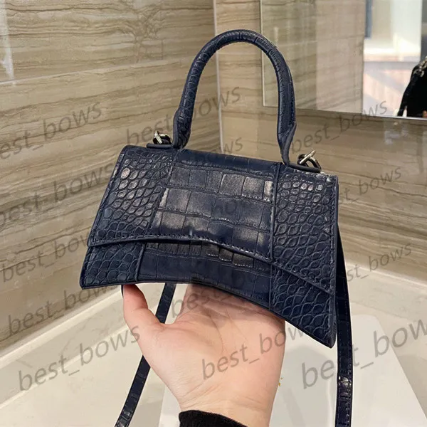 Femmes Luxurys Designers Sacs 2021 Sacs à main Fourre-tout Mode Messenger Sac à main Sac à bandoulière Totes Embrayage Haute Pochette Dames Bourse Bandoulière Portefeuille Top Qualité Hobos