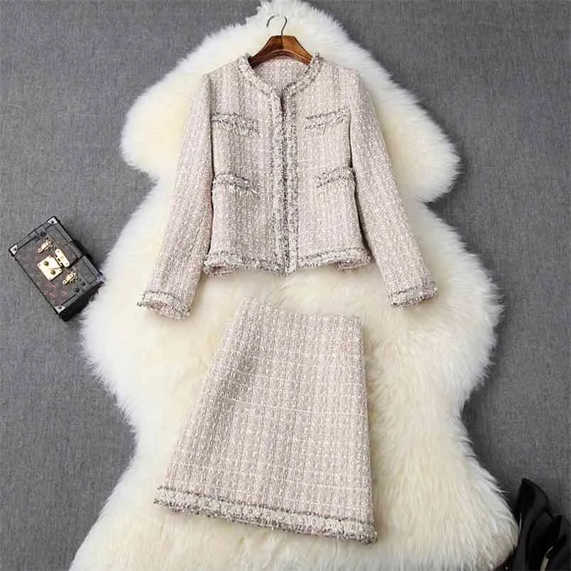 Üst Marka Moda Pist 2 Parça Set Kadın Sonbahar Kış Lüks İnciler Boncuk Tüvit Yün Ceket Kaban Ve Etek Takım Elbise 210514