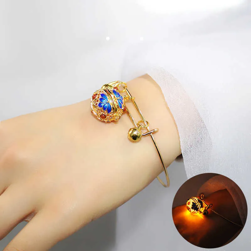 1pc Hollow Cage Cloisonne Locket with Lamp Balloon Bangles Lamp Balloon Locket Bangles Fashion Jewelry Q0719