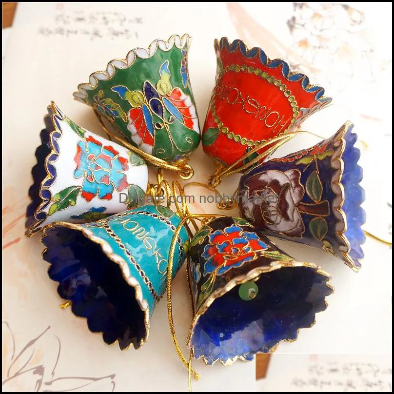 Charms Ustalenia Biżuteria Komponenty Handmade Cloisonne Craft Emalia Filigran Fancy Bell Breloki Colorf Choinki Wiszące Wisiorki DE