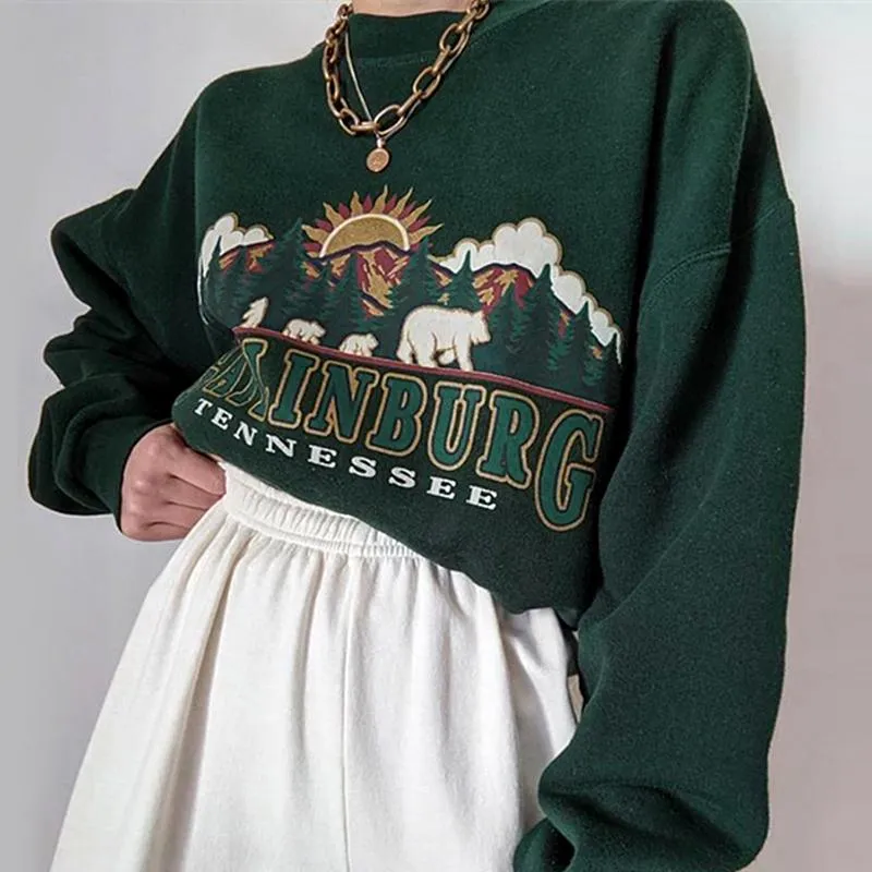 Dames Hoodies Sweatshirts Hip Hop Merk Retro Donkergroen Gatlinburg Bear Print Sweatshirt Fleece Dikke Womens Winter Tops Mode Cloth