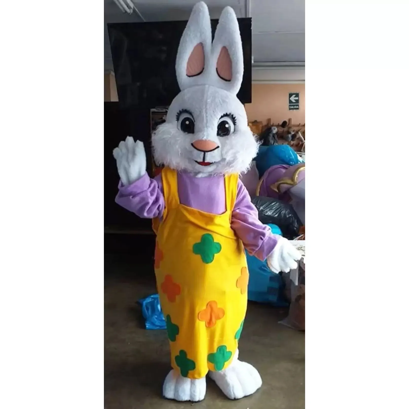 Performance Yellow Dress Bunny Mascot Costumes Christmas Fancy Party Dress Personaggio dei cartoni animati Outfit Suit Adulti Taglia Carnevale Pasqua Abbigliamento a tema pubblicitario