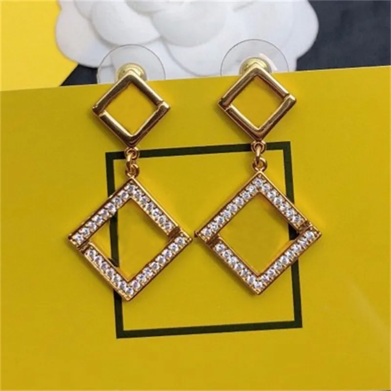 Luxury Designer Hoop Earrings For Women Fashion Diamond Classic Letter F Designers Ear Studs Womens Party Gold Earrings High Quality