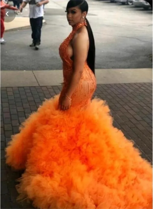 Afrikanska Sexiga Orange Baklösa Prom Klänningar Beaded Sequins Plus Size Mermaid Evening Dress Ruffles Arabic Vestidos De Fiesta