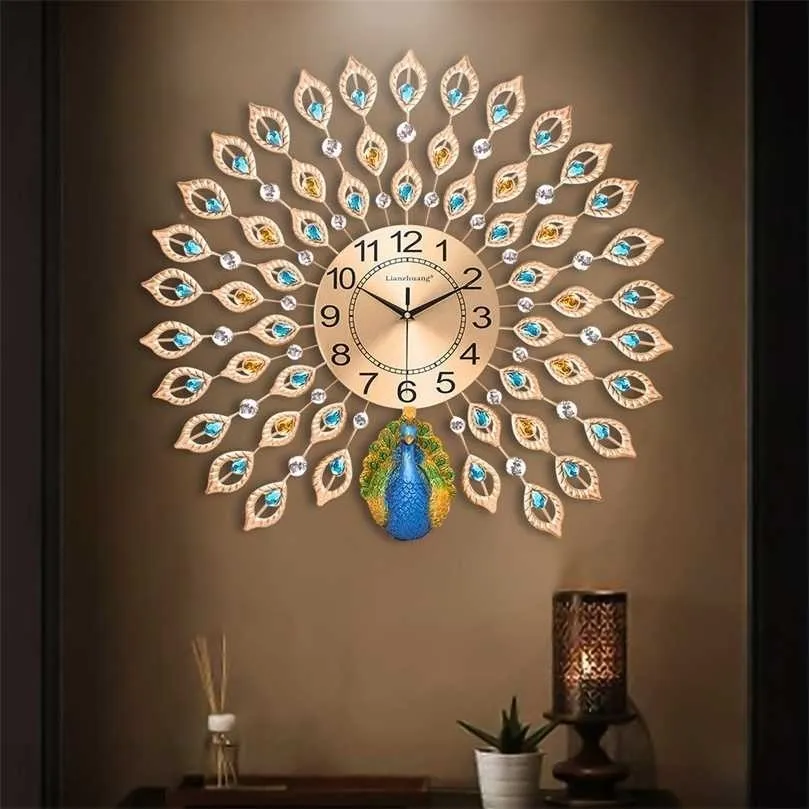 3D Large Wall Clock Home Decoration Bracket Modern Design Mounted Mute Peacock Pattern Hanging Watch Crafts 211027