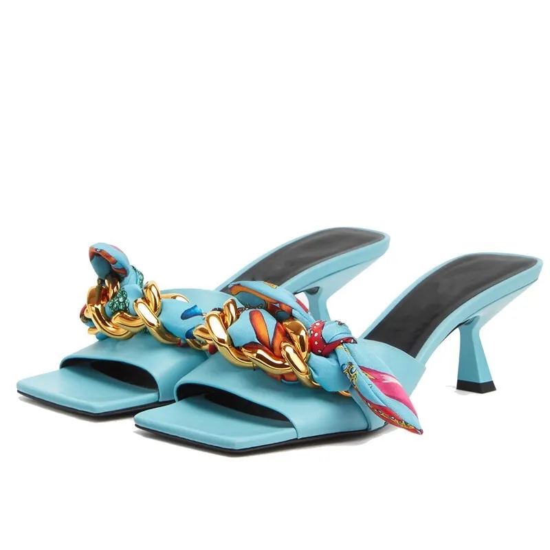 2021 Women Ladies Slippers Real Leather Low Heels Sandals Peep Toe Summer Casual Flip-flops Fold Wedding Dress Gladiator Sexy Shoes Metal Silk Scarf Candy Blue