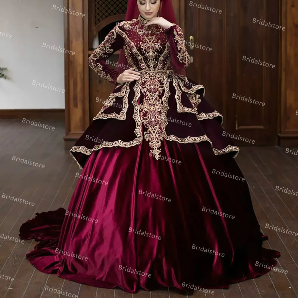 Tradycyjny Burgundia Arabska Suknia Ślubna Muzułmańska Z Kryształem Kaftan Dubaj Kraj Suknie Ślubne Suknie Długie Rękawem Velvet Indyjski Turcja Bride Robe de Mariée