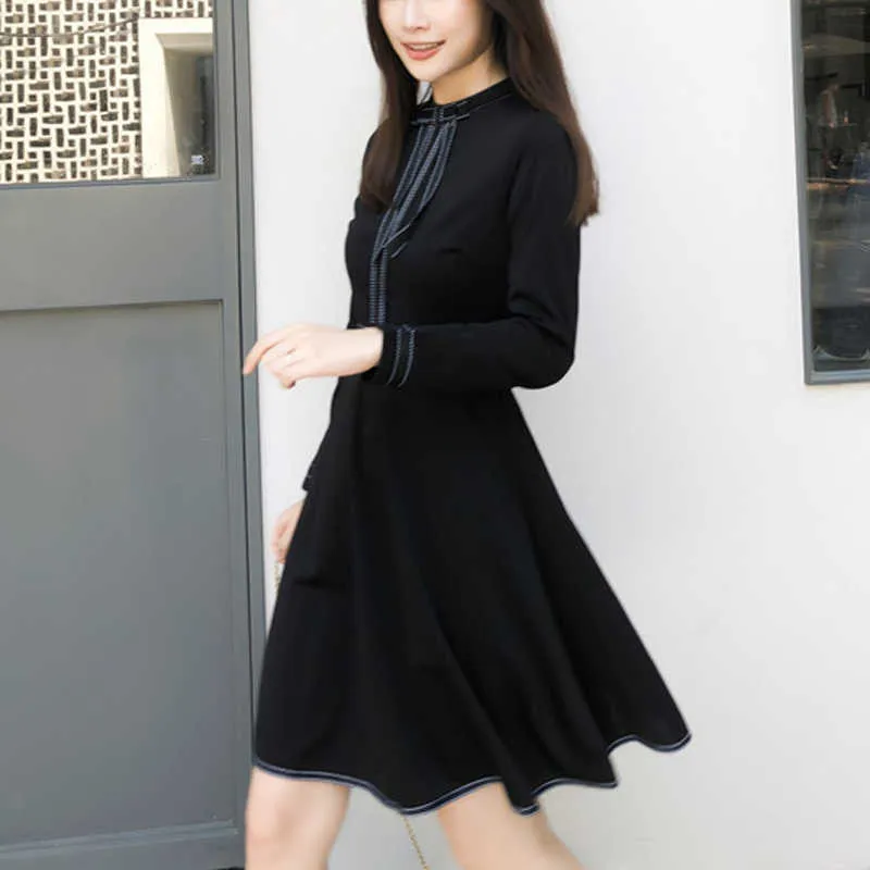 green emerald velvet dress Black Nursing Dress | Comfortable Apparel main image 0