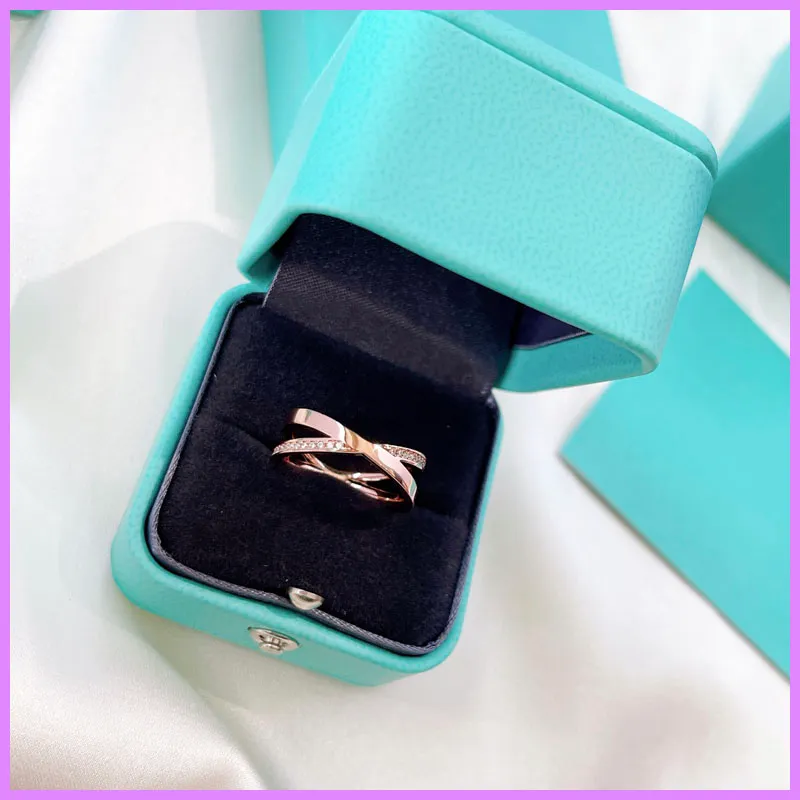 2021 New Fashion Women Overlapping Ring Luxury Designer Jewelry With Dimond Casual Ladies Rings S925 Sterling Silver Rose Gold D2110157F