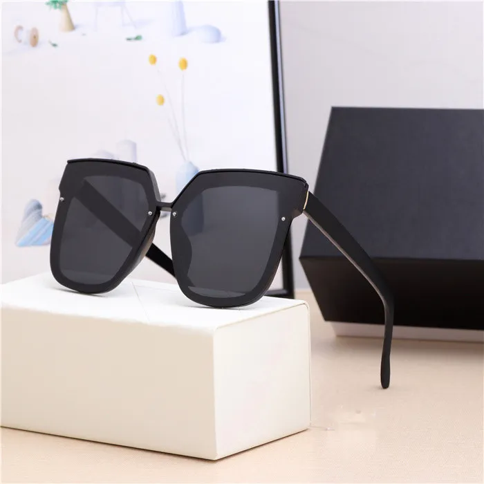 Topp lyxiga solglasögon Polaroid Lens Designer Womens Mens Goggle Senior Eyewear For Women Eyeglasses Frame Vintage Metal Sun Glasses With Box