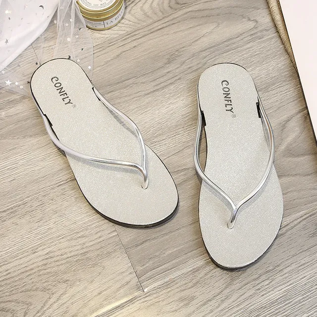 Fashion Designer Women Beach Sandals Flip Flops Black White Slipper Summer Jelly Flats Shoes Ladies Sandal Loafers Size 35-40 GR005