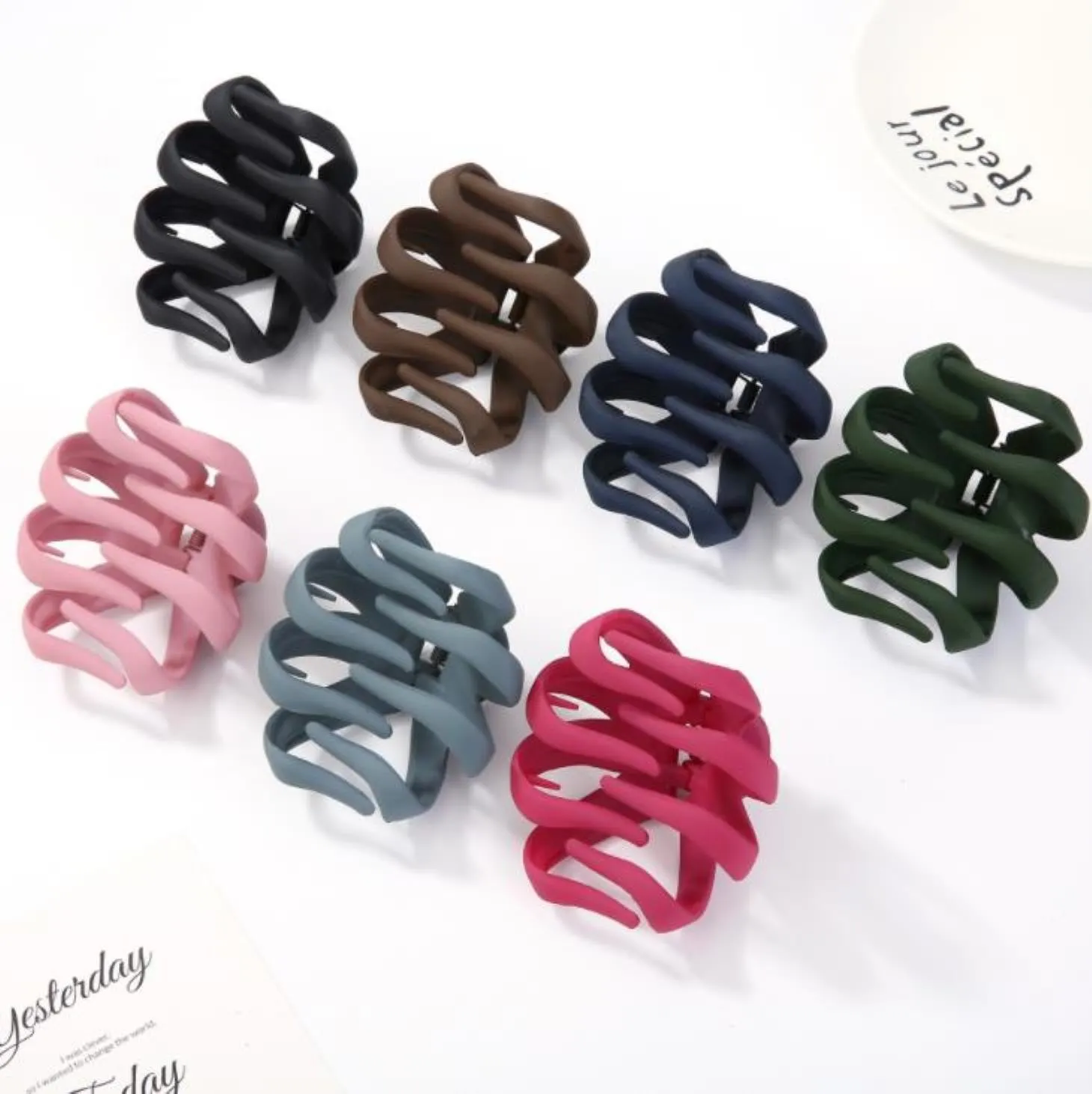 New Arrival Korea Style Simple Matte Large Size Hair Claws Adults Women Hair Clips Crabs Clamps Daily Hair Styling Accessories