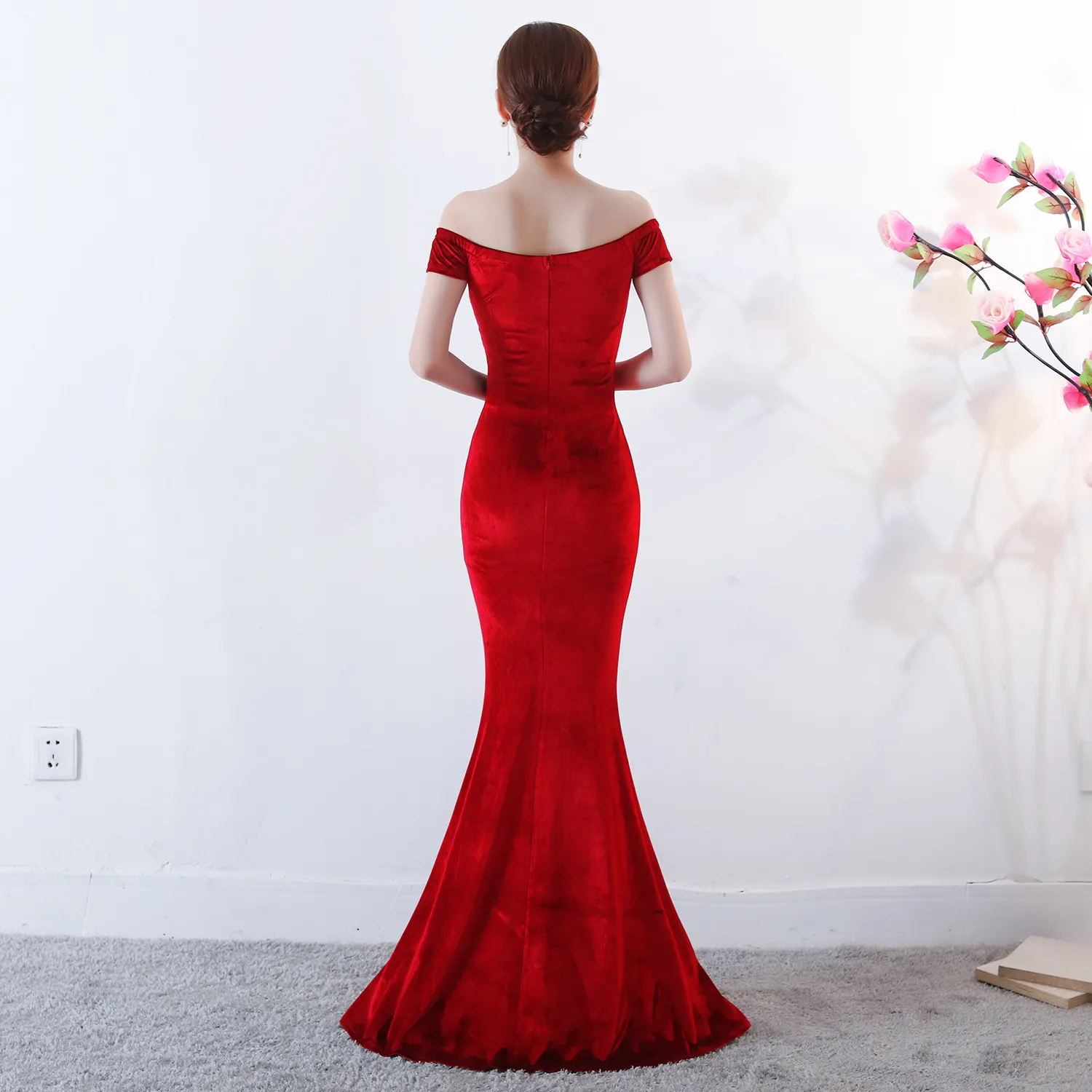 Robe De Soiree En Queue De Poisson En Velours Pour Femmes Avec Une Atmosphere Slim Et Digne Du 45 77 DHgate