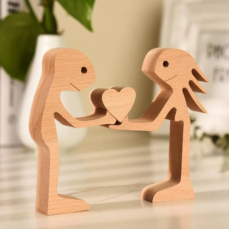 Decoratieve objecten Beeldjes Adornos de Madera Tafel Ornamenten Houten Paar Mini Versie Standbeeld Woondecoratie Getuige Jij en ik hou van Fam