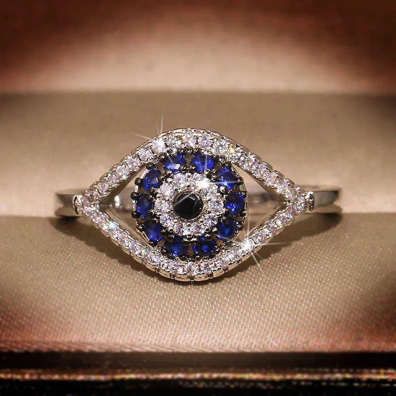 Punk vrouwelijke blauwe kristal steen ring charm zirkoon zilveren kleur trouwringen voor vrouwen sierlijke boze oog holle verlovingsring x0715