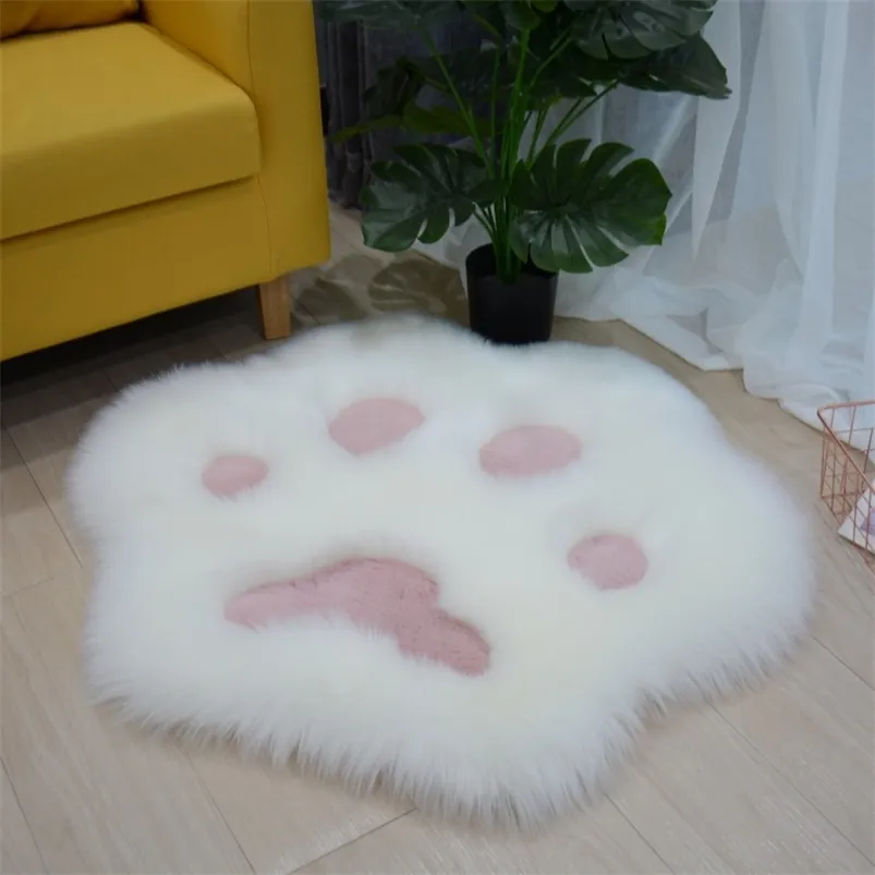 Cute Cat Paw Pattern Soft Plush Carpet Home Sofa Coffee Table Floor Mat Bedroom Bedside Decorative Carpe t Christmas gifts 211217