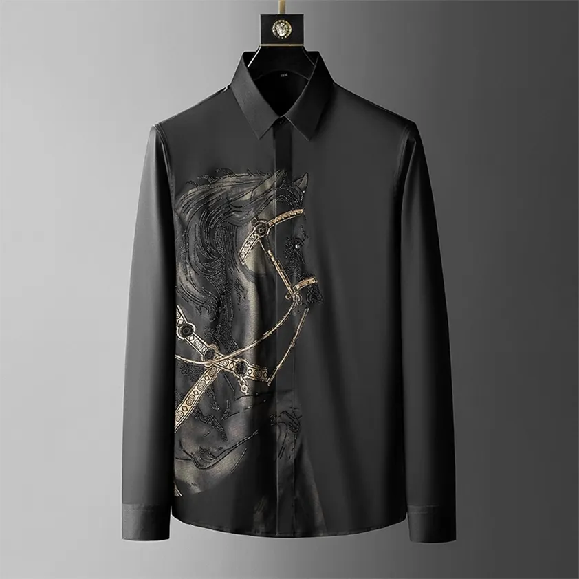 Varumärke lyxiga herrskjorta Autumn Long Sleeve Slim Casual Shirts Business Social Dress Streetwear 220215