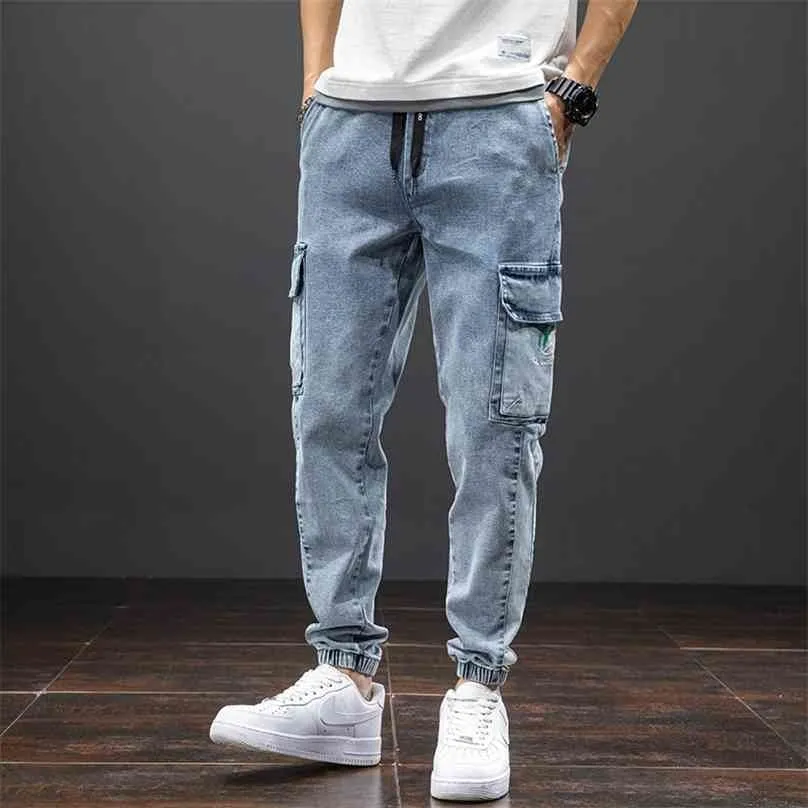 Wiosna Lato Czarne Niebieskie Dżinsy Mężczyźni Streetwear Multi-kieszenie Spodnie Cargo Joggers Spodnie Jean Plus Size 6XL 7XL 8XL 210716