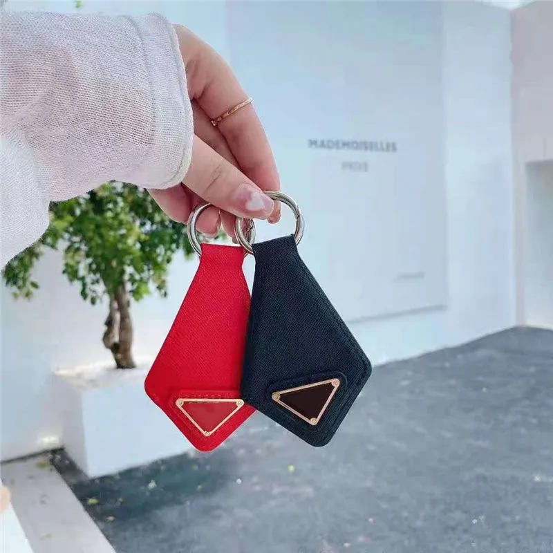 Fashion Case Geschikt voor Apple Airtags location tracker draagbare sleutelhanger hoogwaardige driehoek micro-label anti-verloren Luxe beschermend